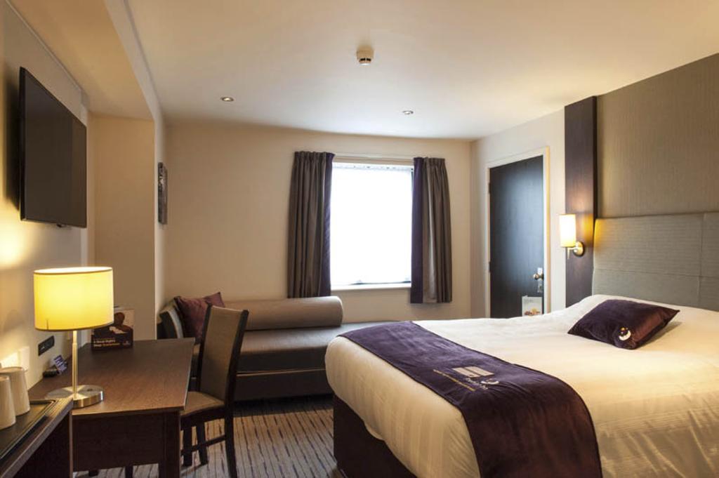 Premier Inn London Sidcup Exterior foto